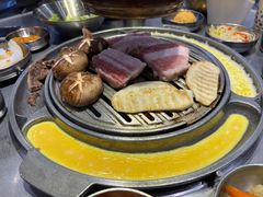 -GOGIYA·咕叽吖韩国传统烤肉店(东方新天地店)