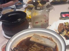 -八府香鸭·啫啫煲(华山路店)