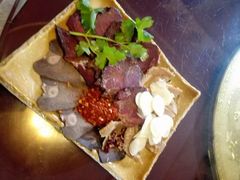 -大众跷脚牛肉馆·非遗传承单位(峨眉山店)