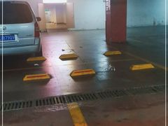 -丽达购物中心(崂山店)