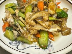 生炒鱼头-广迎居老正兴菜馆