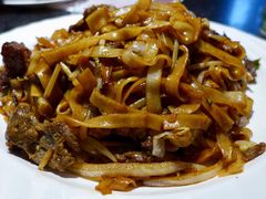 干炒牛河-荷里活餐厅