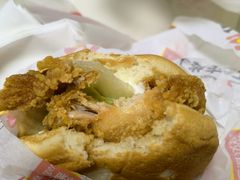 -华莱士·全鸡汉堡(财经学院店)