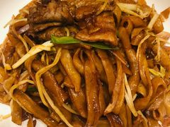 干炒牛河-稻香酒家·34年老字号·港式粤菜(汉街店)