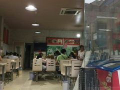 大堂-尝回头贵阳牛肉米粉(中和店)