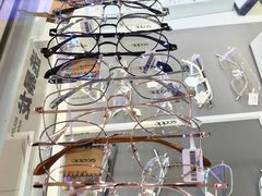 -光明眼镜·蔡司授权(徐泾店)