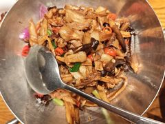 -爱碗亭·鲜炒湖南菜(壹城中心店)