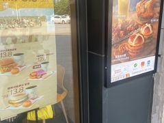门面-麦当劳(燕顺路店)
