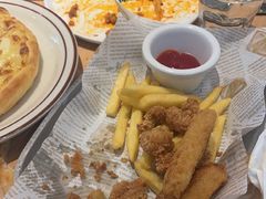 -菲滋意式餐厅(临海银泰店)