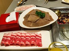 -海底捞火锅(曹安公路店)