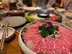 -舒家大院重庆老火锅(纪念塔店)