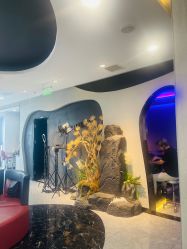 -TOP HAIR SALON
