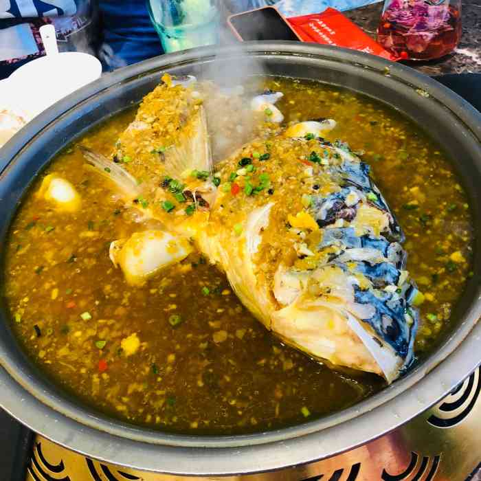 鸿德记千岛湖鱼头馆(金街店)-"真是意外惊喜,实在肚子饿,和几个闺蜜找