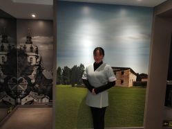 -奈瑞儿美颜塑身SPA