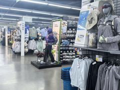 -迪卡侬(西三旗店)