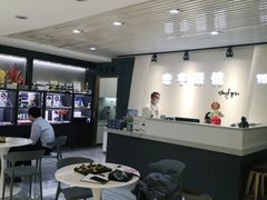 -宏宇眼镜蔡司依视路折扣店(兆佳眼镜城店)