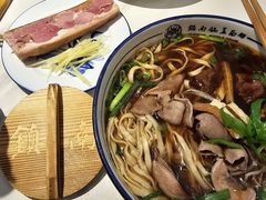 -镇南锅盖面馆(解放路店)