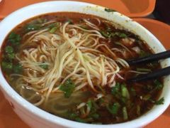 -牛一嘴·兰州牛肉面·大盘鸡(财富中心店)