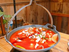 -老滇山寨•云南特色菜•地方菜•民族风情歌舞表演(金碧店)