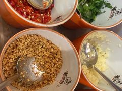 -曹丞相·地锅鸡·地锅鱼(武林店)