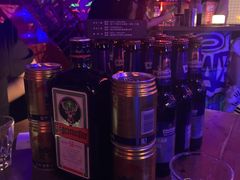 -UP嘻哈酒吧(粉巢店)