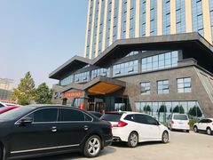 -兴芮温泉度假区