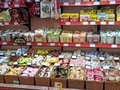 -来伊份1038(新村路三店)