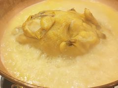 -鲜入围煮花胶鸡海鲜火锅