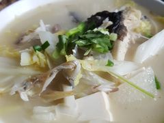 鱼头豆腐汤-阳江河堤老牌曾记美食