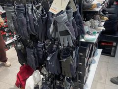 -UNDER ARMOUR(八达岭奥莱店)