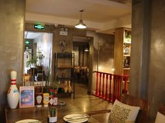 -HIGH FIVE哈福手工汉堡(桂林路店)