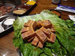 招牌厚切猪五花-三肥两瘦烤肉(鹿城店)
