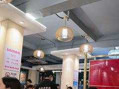 -胡须佬鸡煲四季火锅店(石厦西村直营店)