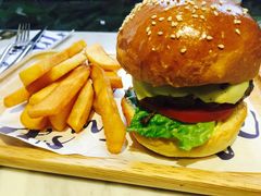 -The open life(万象城店)