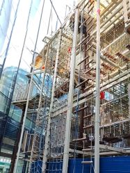 -PIPIKINGDOM皮皮王国欢乐号(欢乐海岸购物中心店)