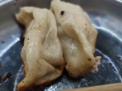 -黄阿姨锅贴大王(万航渡路店)