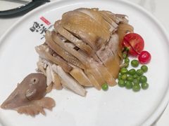 -梅利汴京烤鸭•开封豫菜地标店(东司门店)