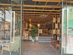 门面-霸王茶姬(大学城熙街店)