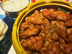 -多嘴肉蟹煲(万达店)