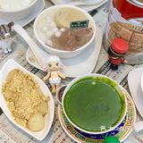 新天地的港风糖水铺，又出了新品七彩养生糊