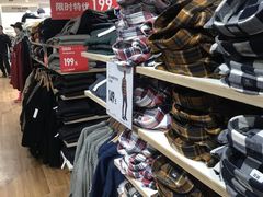 -优衣库(哈尔滨中央大街店)
