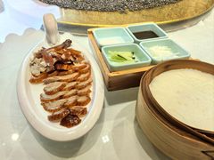 正宗北京果木烤鸭-北京烤鸭爱上川菜(中山路店)