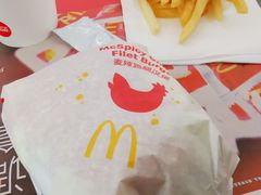 经典麦辣鸡腿汉堡-麦当劳(金桥店)