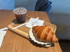 -VERIE BAKEHOUSE