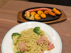 -萨莉亚意式餐厅(华泾天街店)