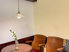 -Café Monson