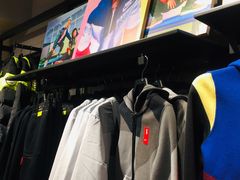 -NIKE品牌体验店(北京蓝色港湾店)