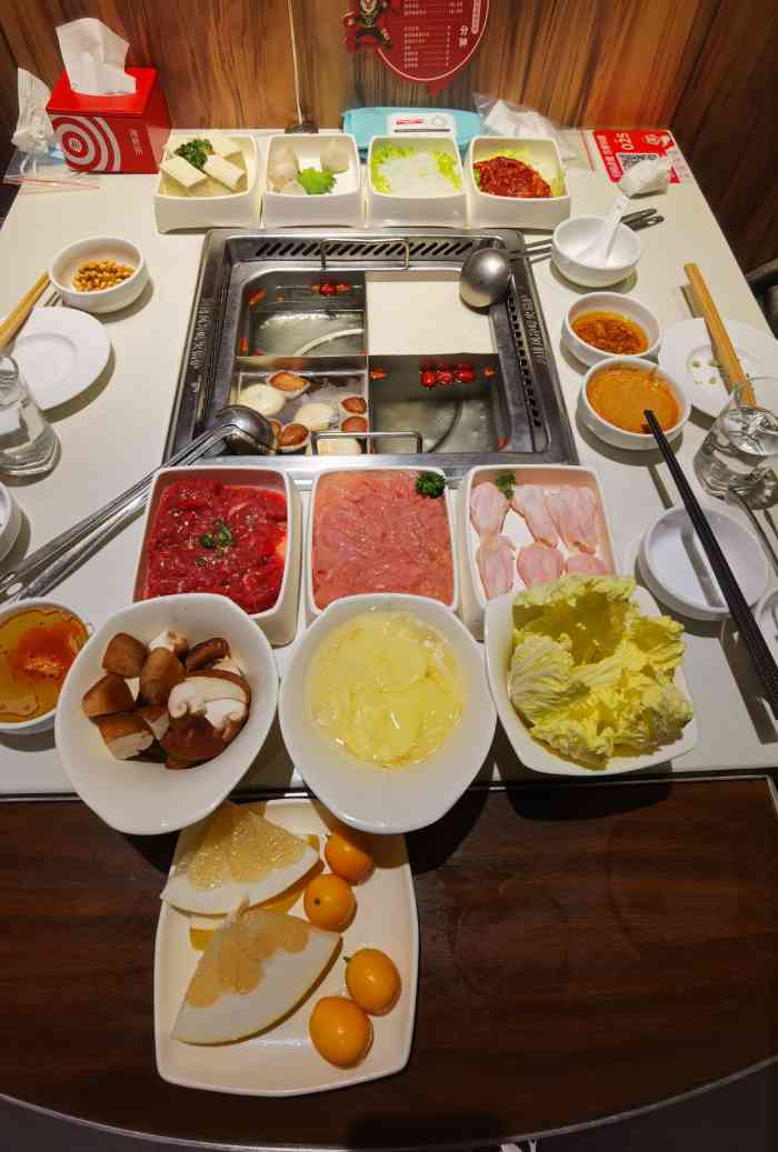 海底捞火锅(凯德广场店)-"凯德mall里面的海底捞在4楼,电梯口旁.