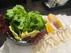 -海鲨湾海鲜会馆(百家湖1912店)