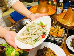 -雀舞云南菜(天津天河城购物中心店)